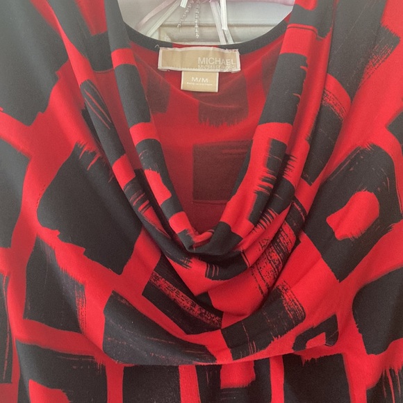 Michael Kors size medium red and black droop neck blouse - Picture 3 of 6